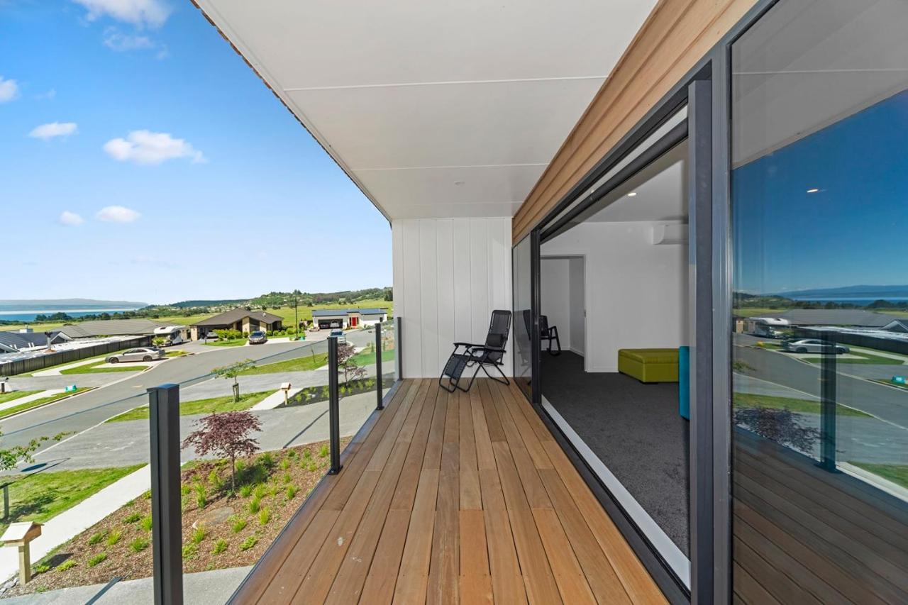 Blue Dun Views - Taupo Apartman Kültér fotó