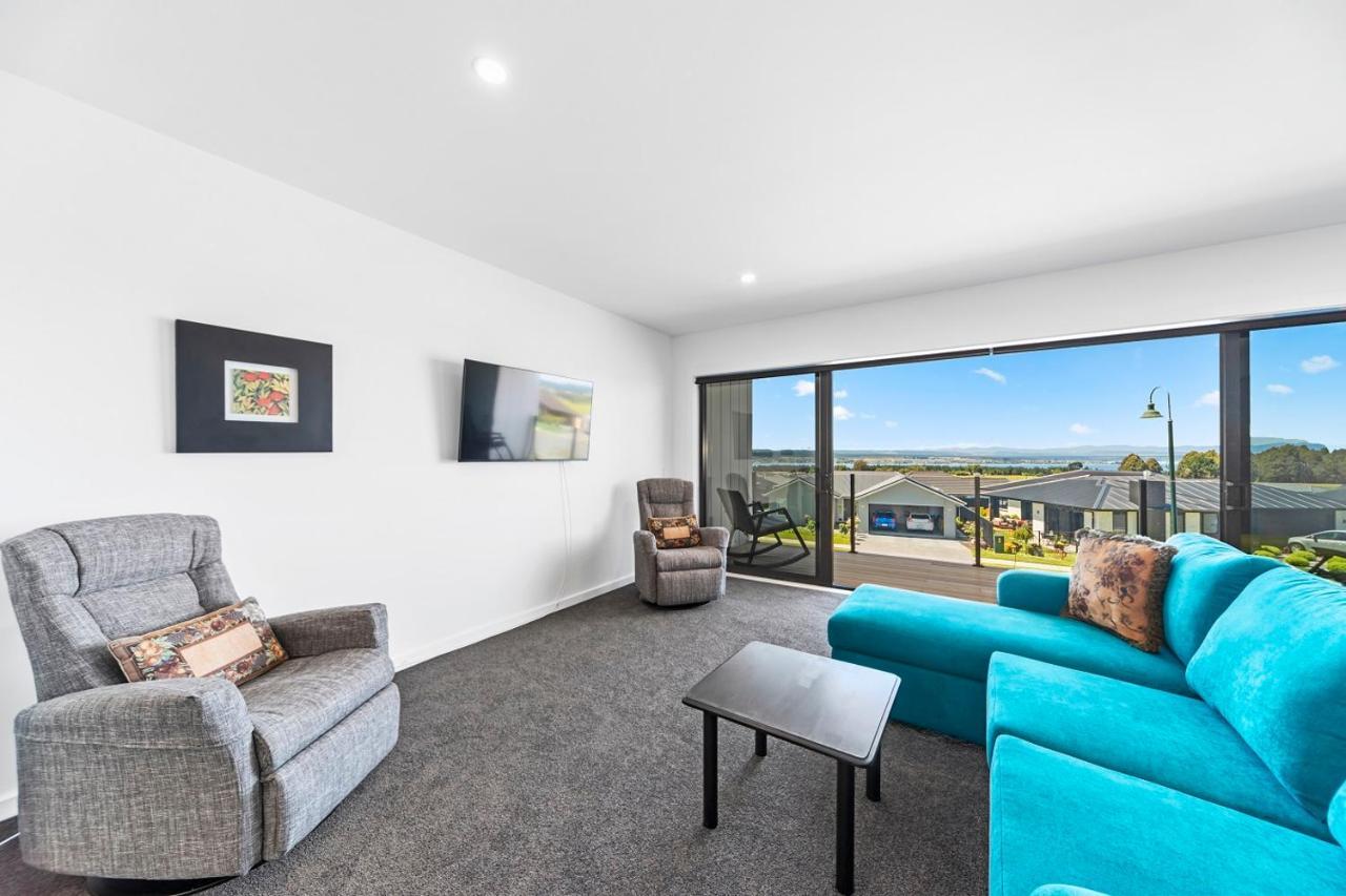 Blue Dun Views - Taupo Apartman Kültér fotó